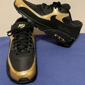 Nike Air Max 90 Black Metallic Gold